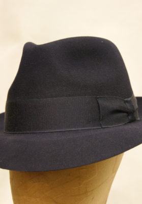 Sombrero-fieltro-azul-marino-sc
