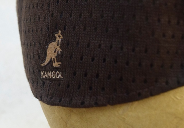 egipcio Correo aéreo Arashigaoka Gorra Kangol Verano Marron | Sastreria Caminero