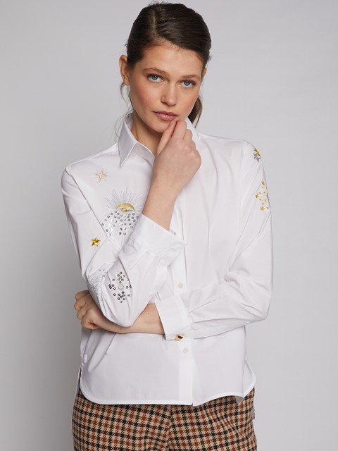 Camisa blanca con detalles online